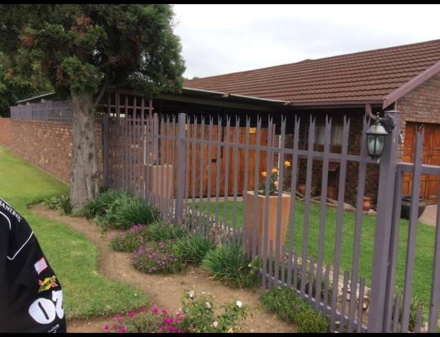 4 BEDROOM HOUSE FOR SALE IN BETHAL